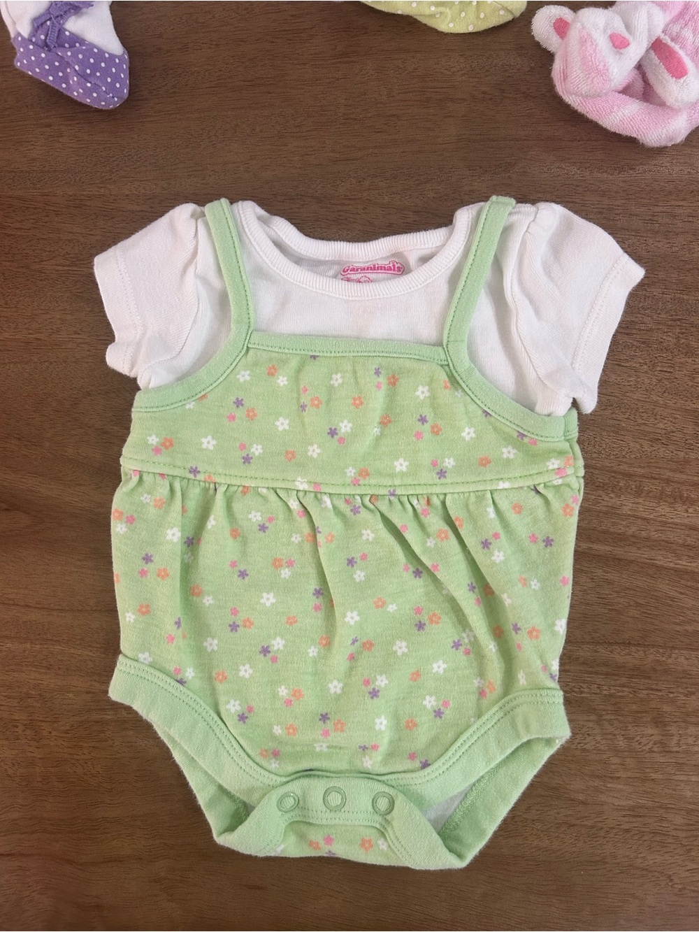 Newborn and Premie Baby Girl 6 Pieces Bundle - Picture 3 of 16